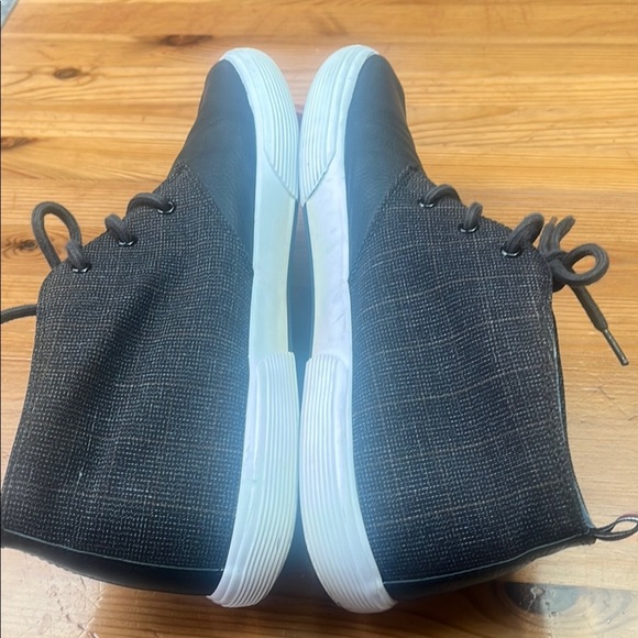 Ben Sherman Black and White Chukka Boots with Minimalist Design - Picture 15 of 16